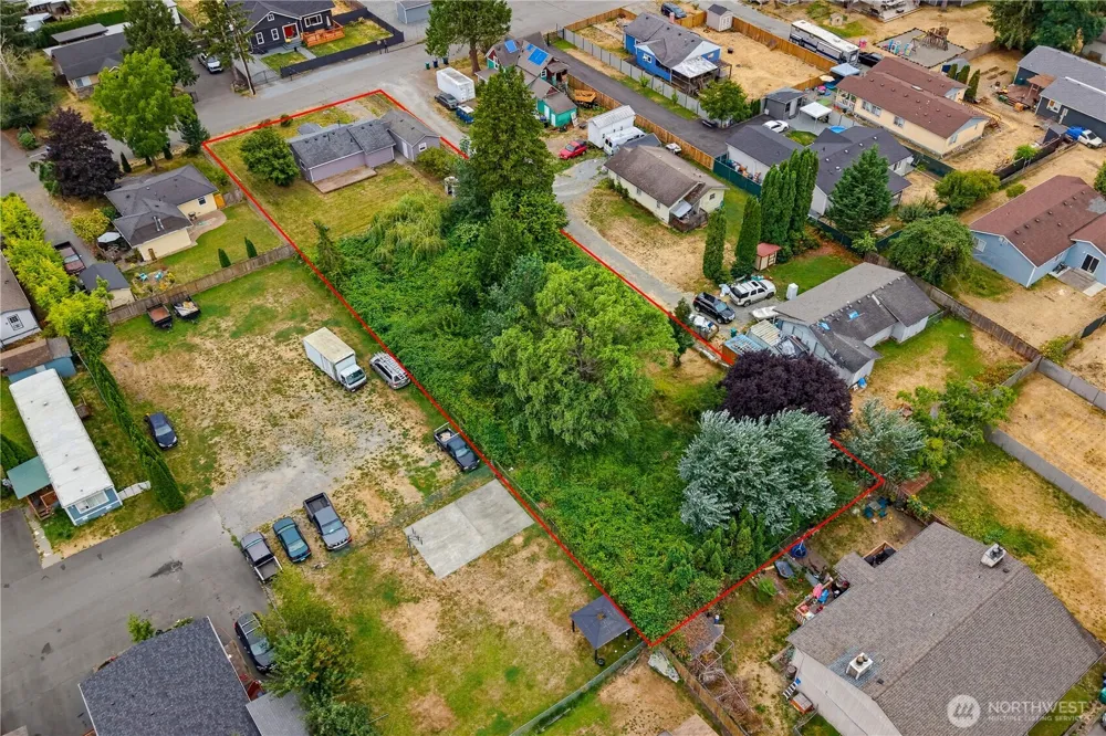 216 4th Avenue SW Pacific, WA 98047