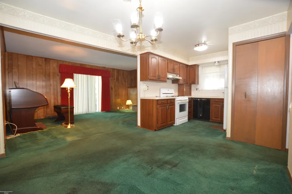 22825 Newberry Street St Clair Shores City, MI 48080