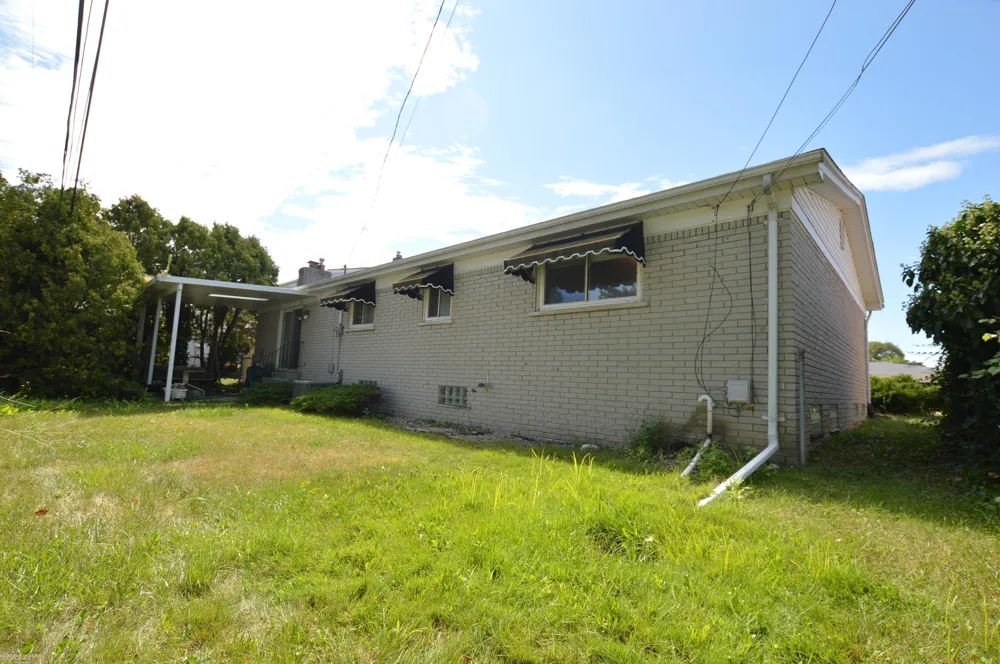 22825 Newberry Street St Clair Shores City, MI 48080