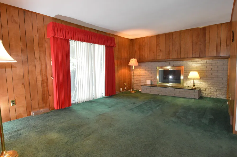 22825 Newberry Street St Clair Shores City, MI 48080