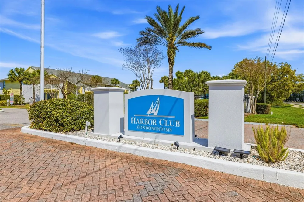 455 ALT 19 S #218 Palm Harbor, FL 34683
