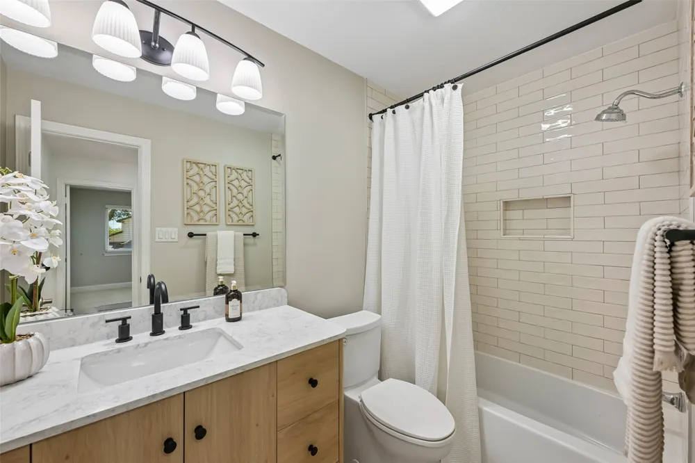 6305 Leatherwood Cove Austin, TX 78759