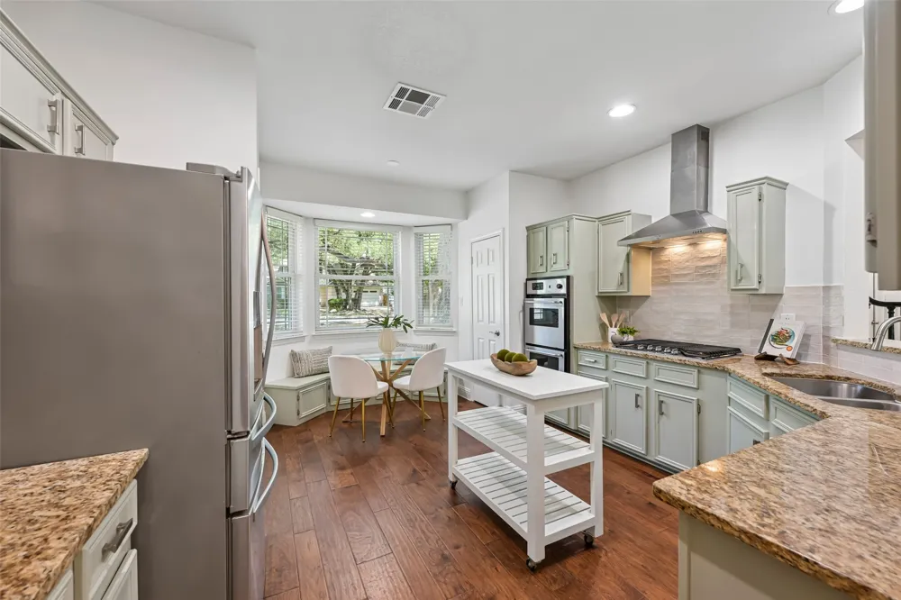6305 Leatherwood Cove Austin, TX 78759