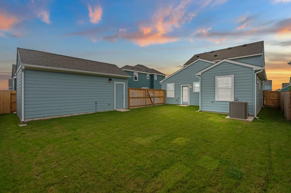 106 Cherry Blossom Lane Taylor, TX 76574