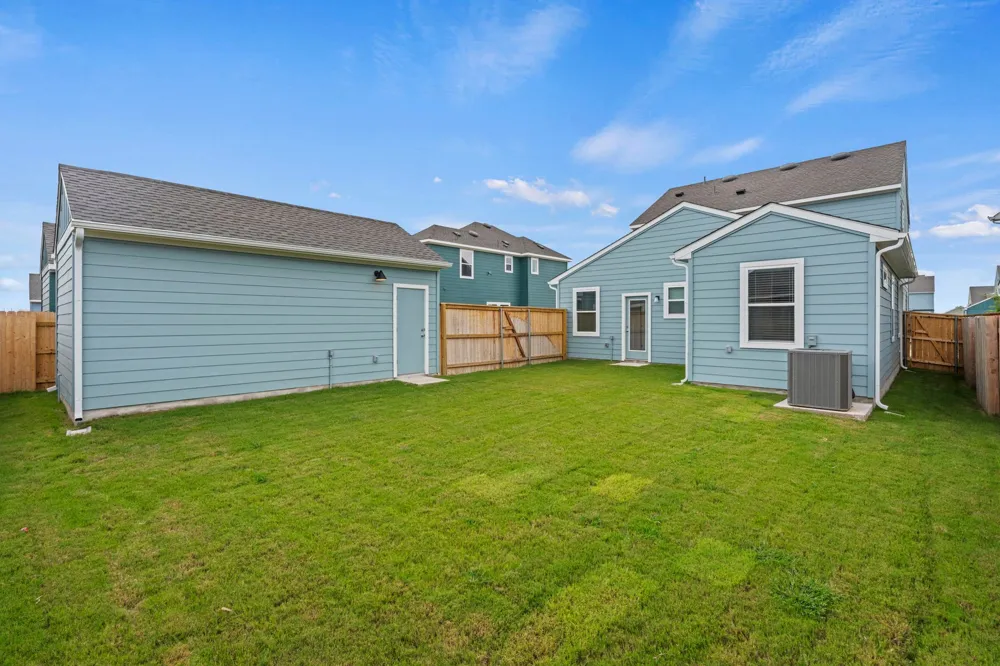 106 Cherry Blossom Lane Taylor, TX 76574