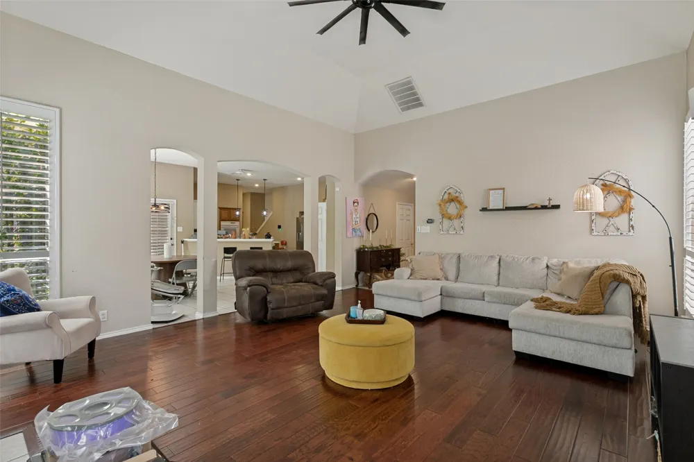 19414 Mill Oak San Antonio, TX 78258