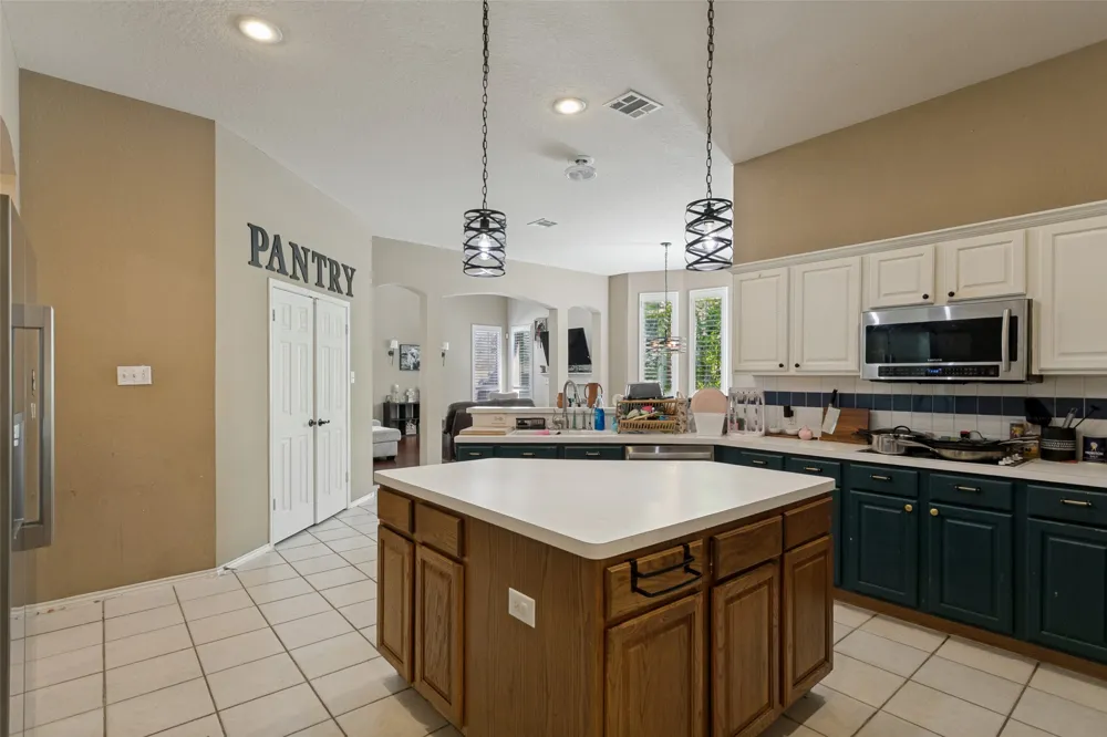 19414 Mill Oak San Antonio, TX 78258