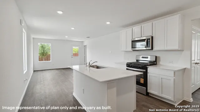 13814 Petronila Jade San Antonio, TX 78253