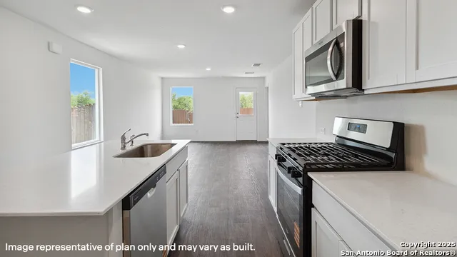 13814 Petronila Jade San Antonio, TX 78253
