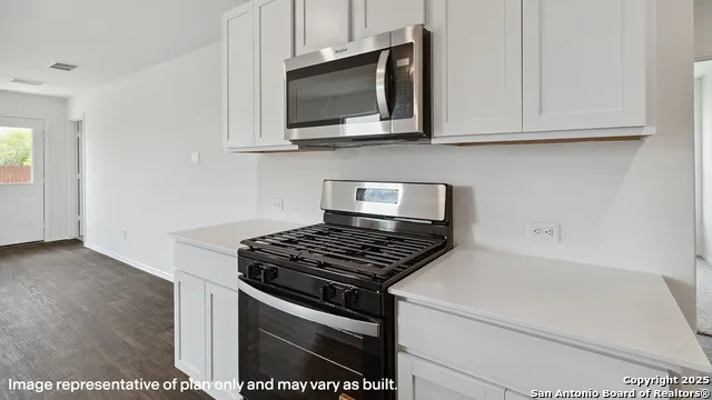 13814 Petronila Jade San Antonio, TX 78253