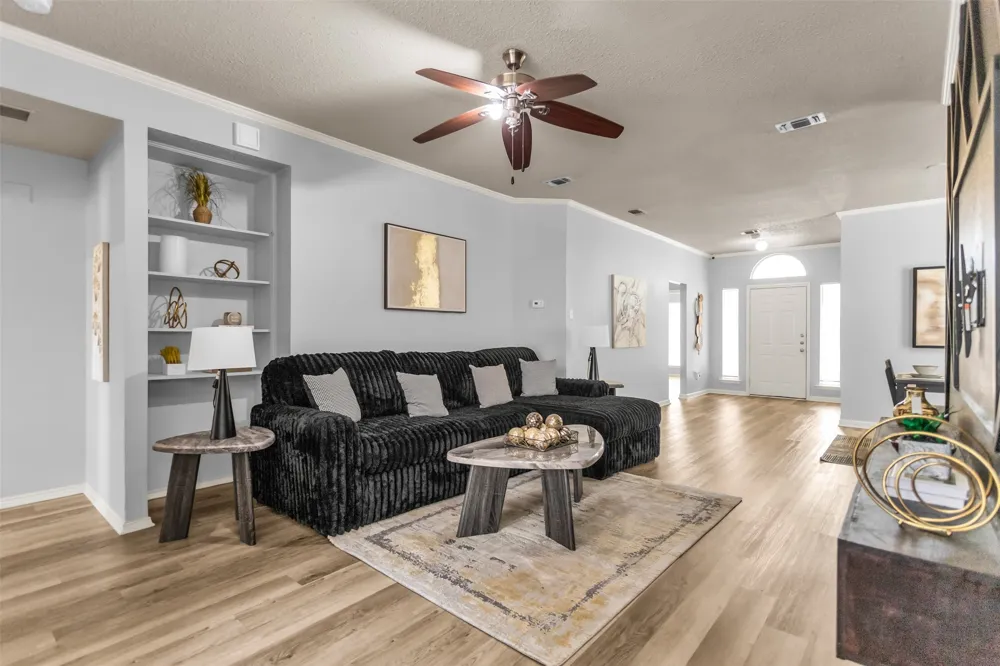 515 Alameda Avenue Duncanville, TX 75137