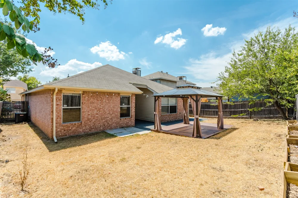 515 Alameda Avenue Duncanville, TX 75137