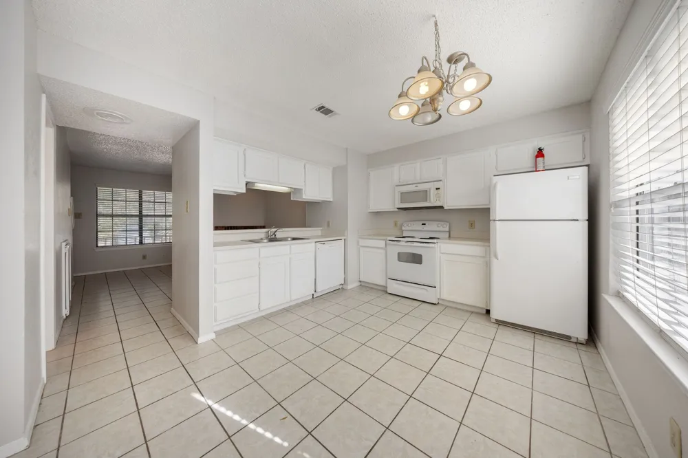 929 W Hickory Street #A4 Denton, TX 76201