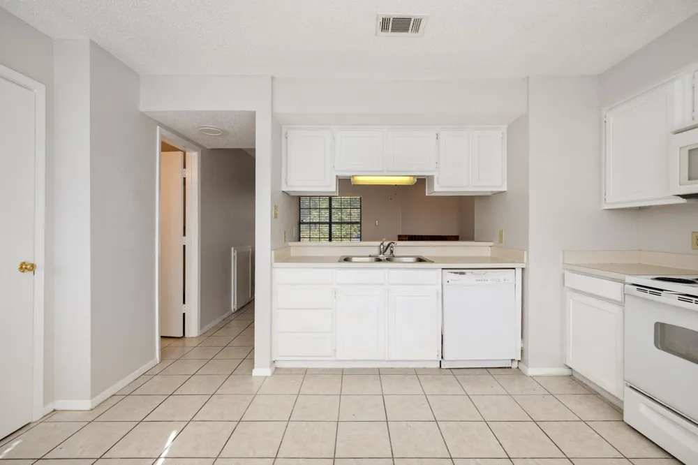 929 W Hickory Street #A4 Denton, TX 76201