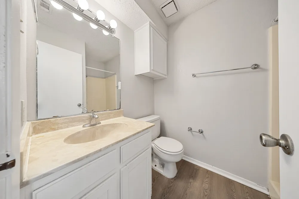 929 W Hickory Street #A4 Denton, TX 76201