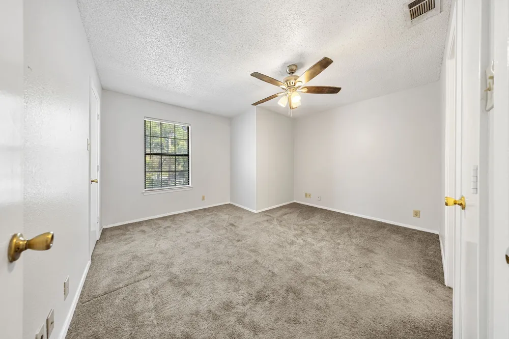 929 W Hickory Street #A4 Denton, TX 76201