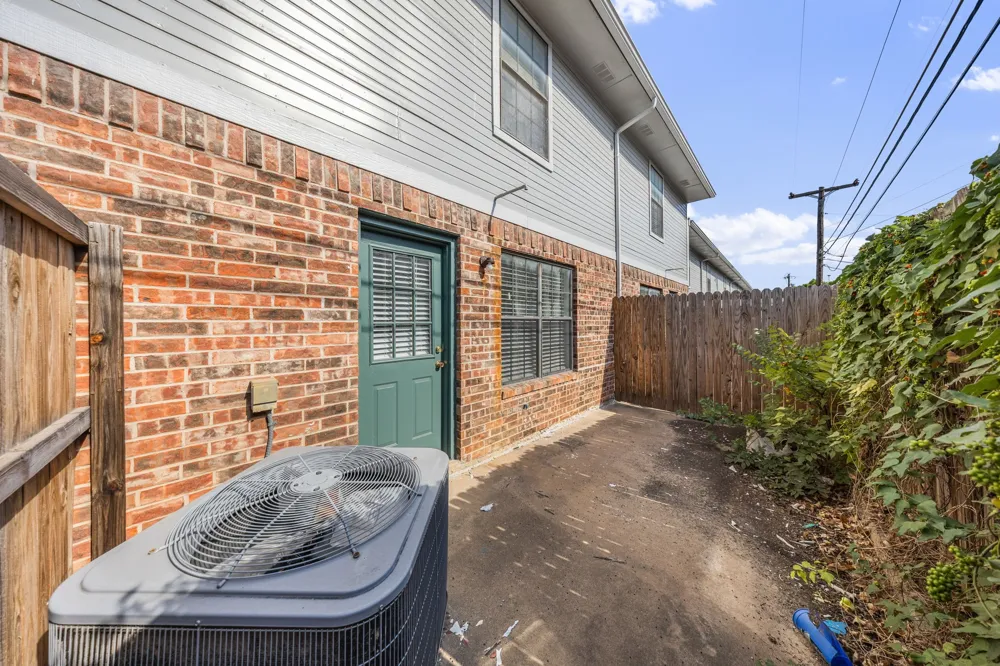 929 W Hickory Street #A4 Denton, TX 76201