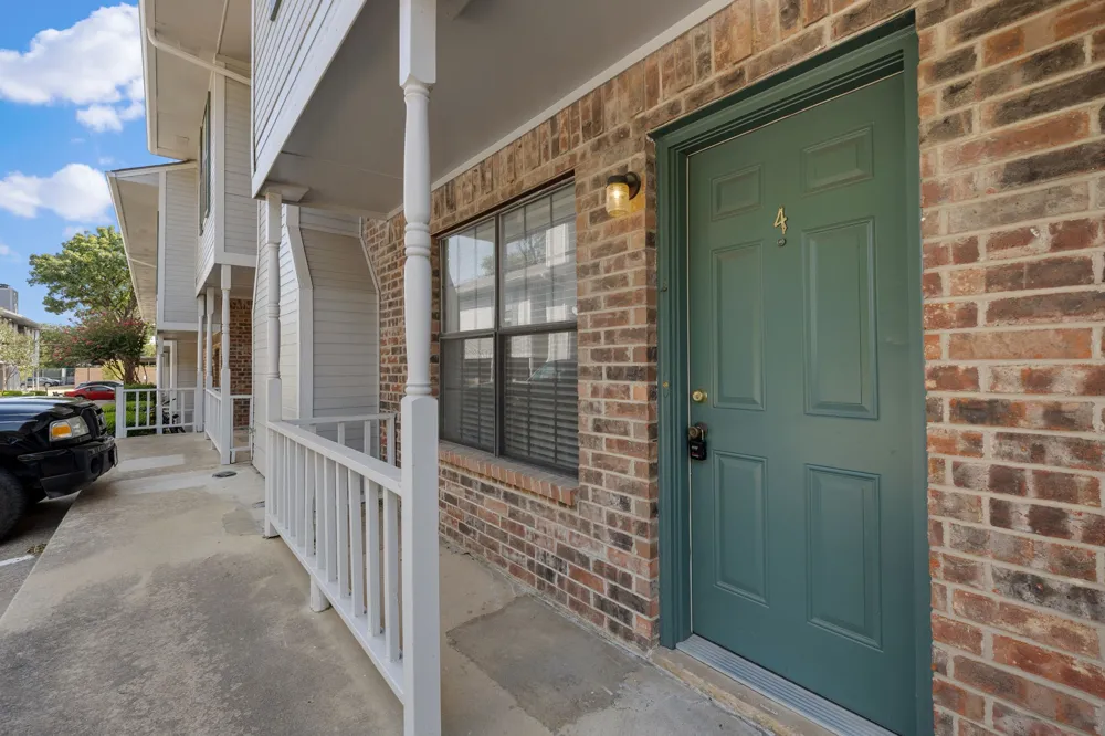 929 W Hickory Street #A4 Denton, TX 76201