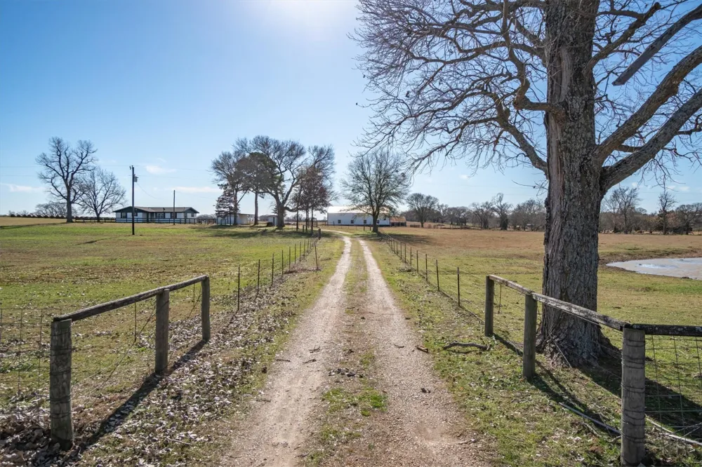 8612 Fm 1616 Athens, TX 75752