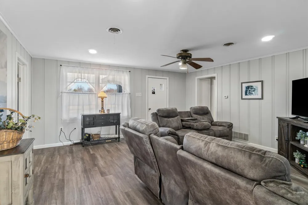 8612 Fm 1616 Athens, TX 75752