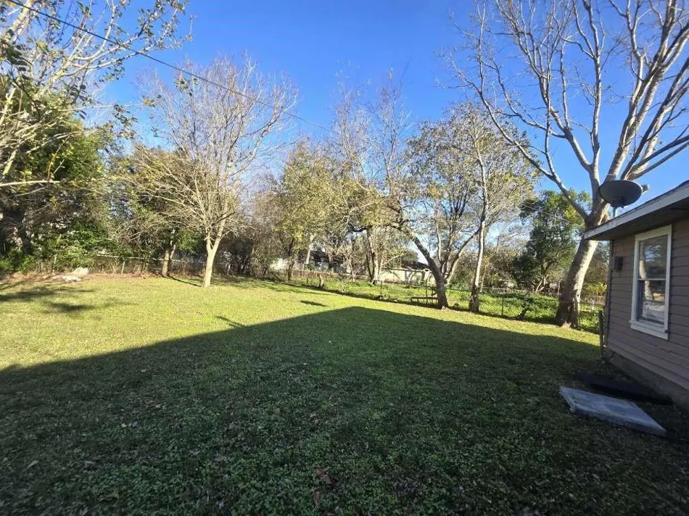 5 Lanes End Street Baytown, TX 77520