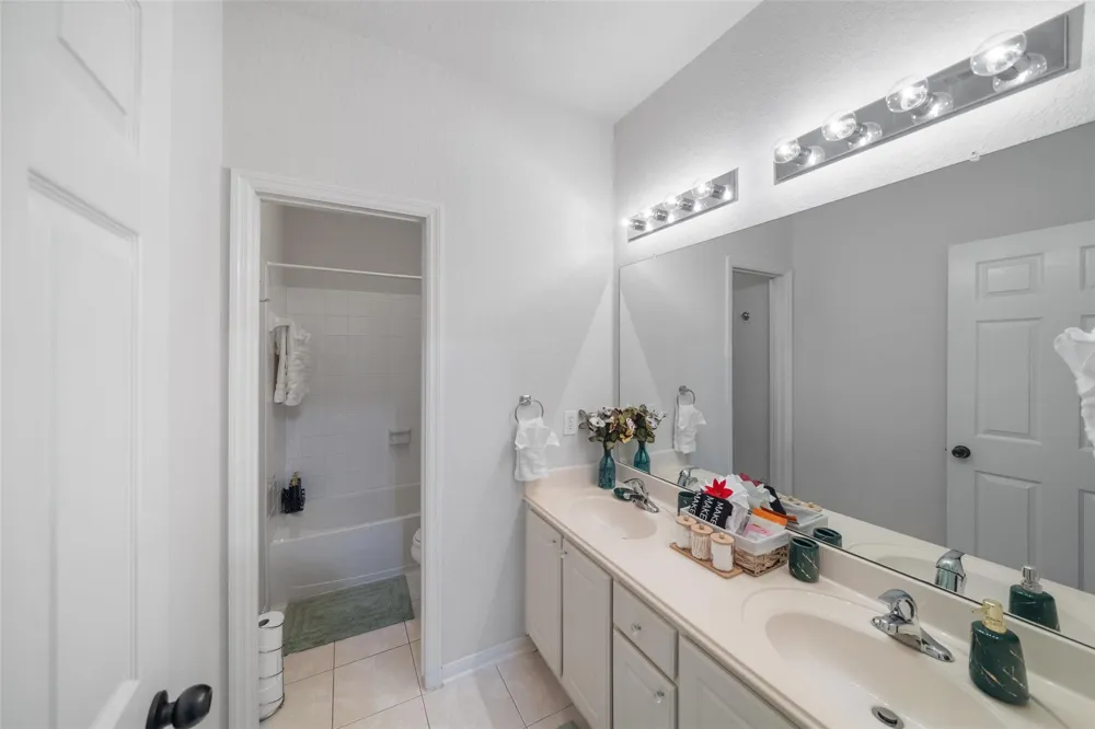 6 W Prairie Dawn Circle The Woodlands, TX 77385