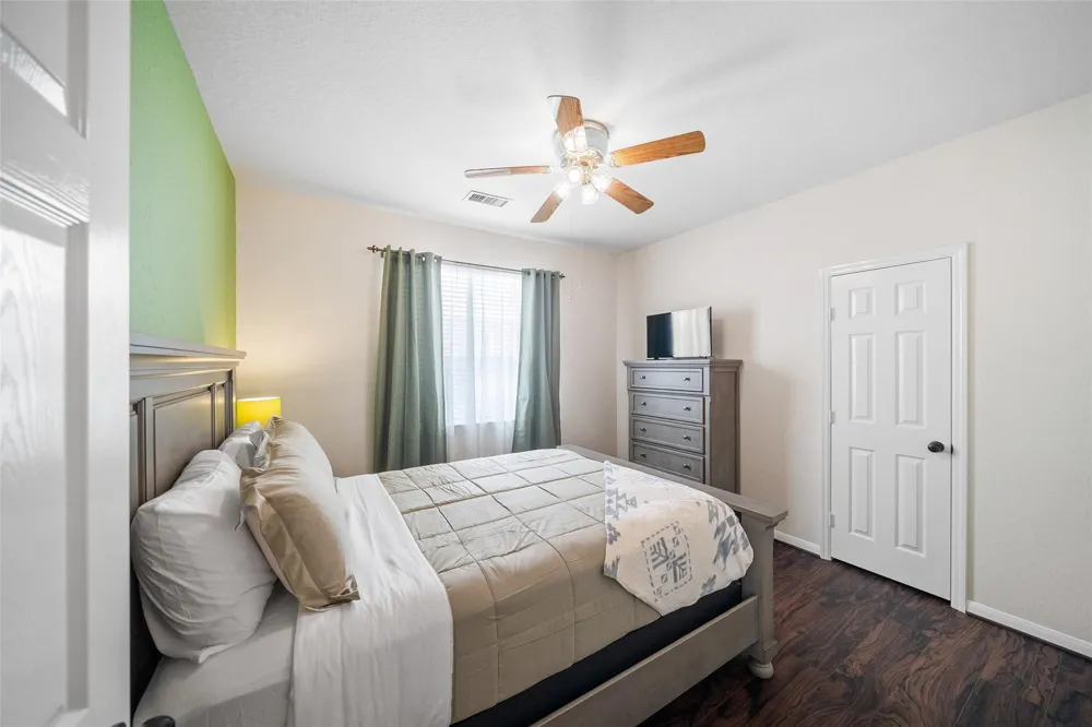 6 W Prairie Dawn Circle The Woodlands, TX 77385