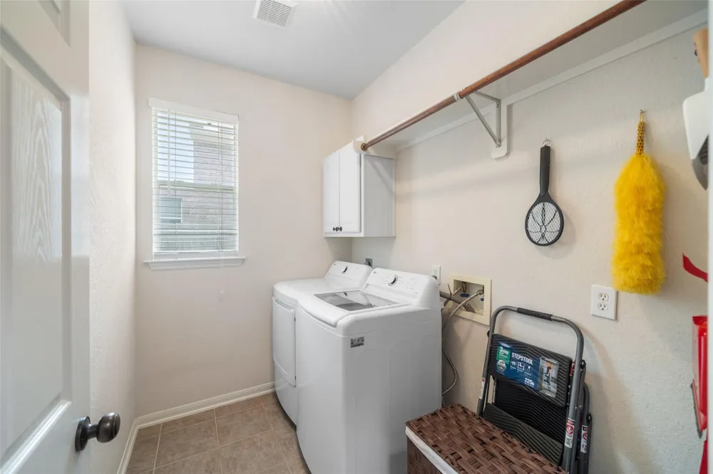 6 W Prairie Dawn Circle The Woodlands, TX 77385