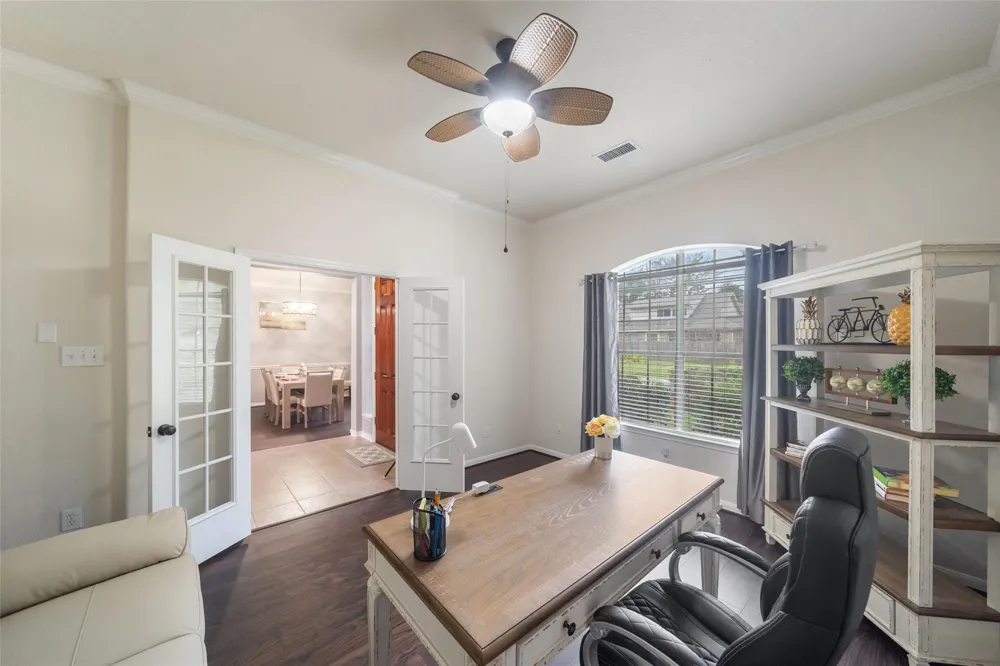 6 W Prairie Dawn Circle The Woodlands, TX 77385