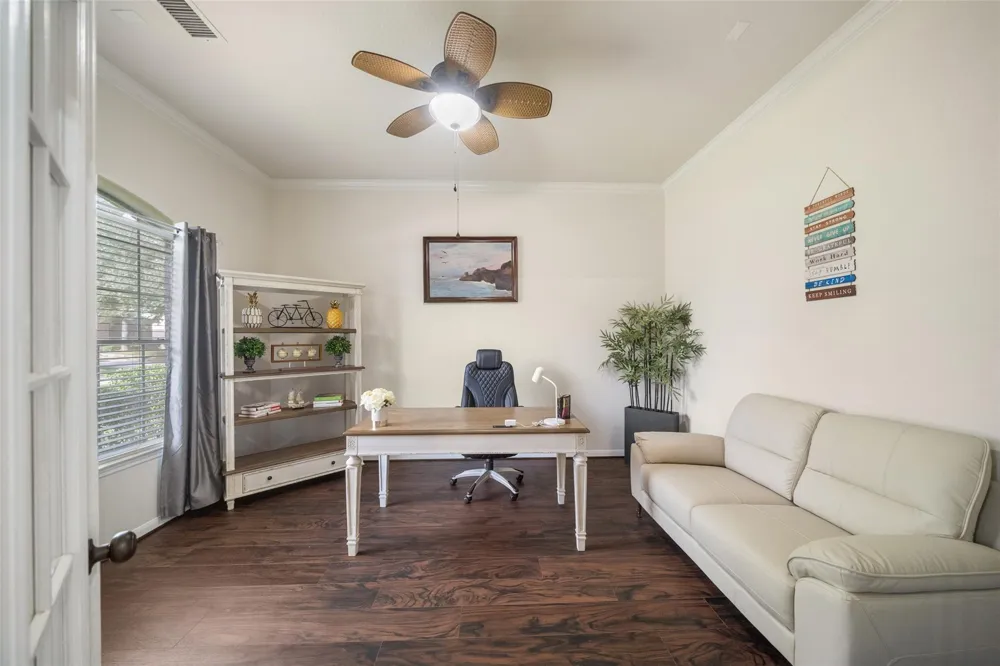 6 W Prairie Dawn Circle The Woodlands, TX 77385
