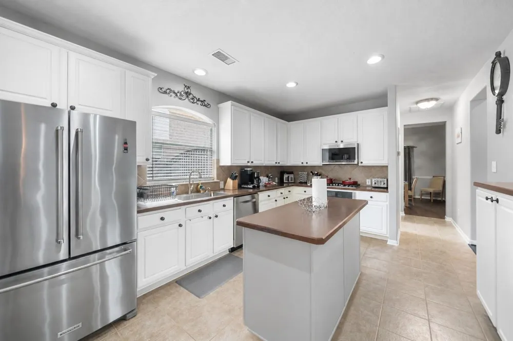 6 W Prairie Dawn Circle The Woodlands, TX 77385