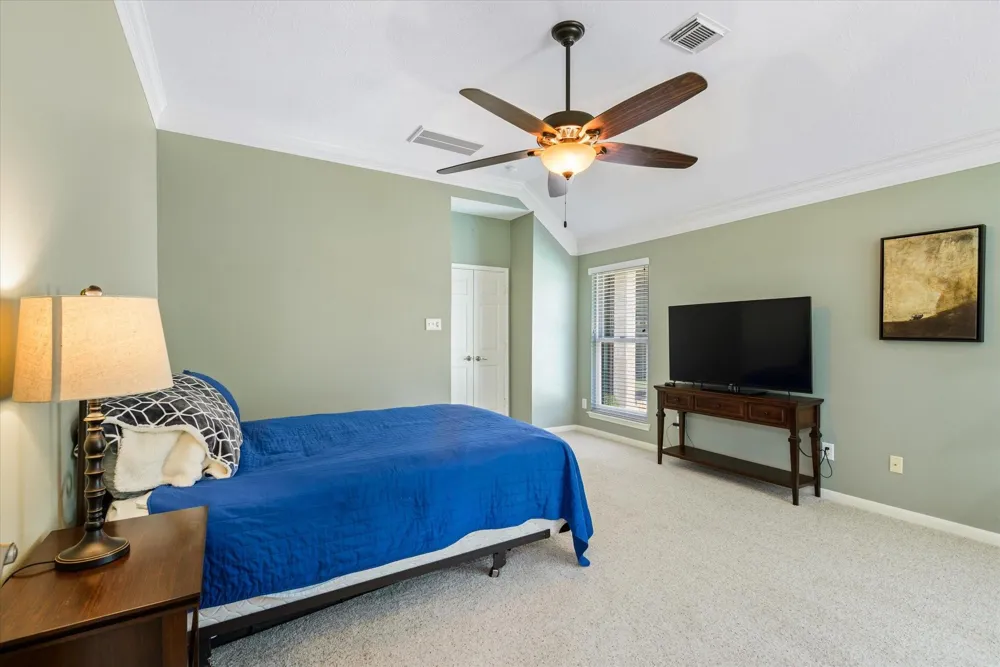 15702 Park Center Way Houston, TX 77059