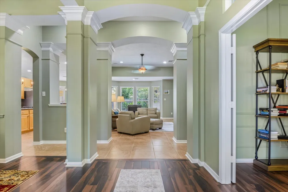 15702 Park Center Way Houston, TX 77059