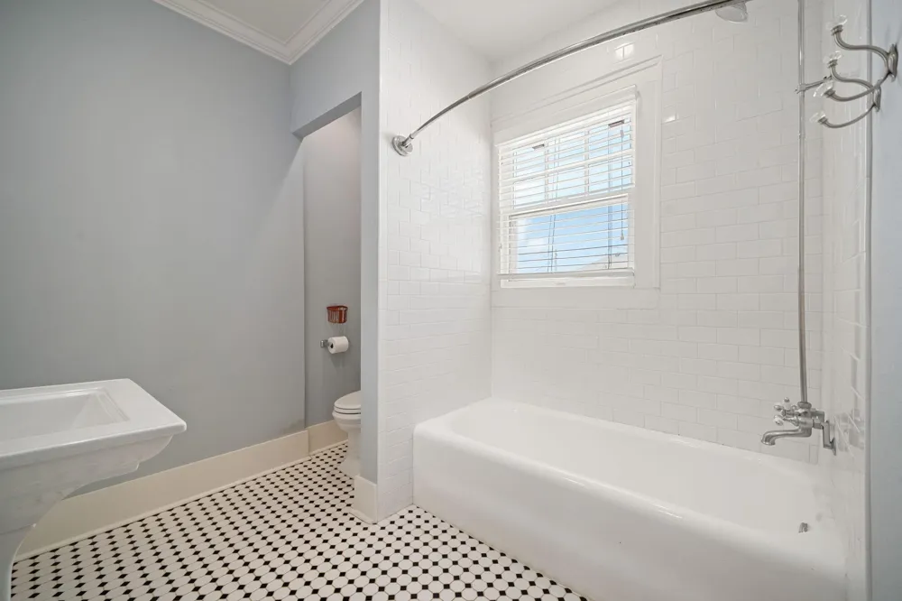1606 Rosenberg Street Galveston, TX 77550