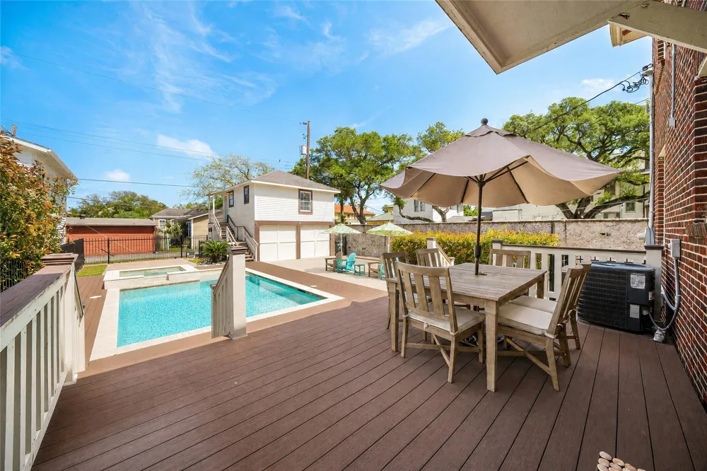 1606 Rosenberg Street Galveston, TX 77550