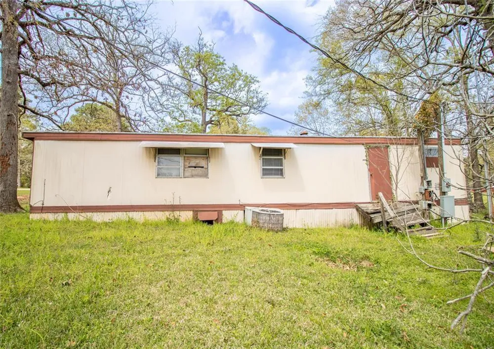 167 W Enchantment Drive Trinity, TX 75862