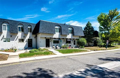 469 E Highline Circle
