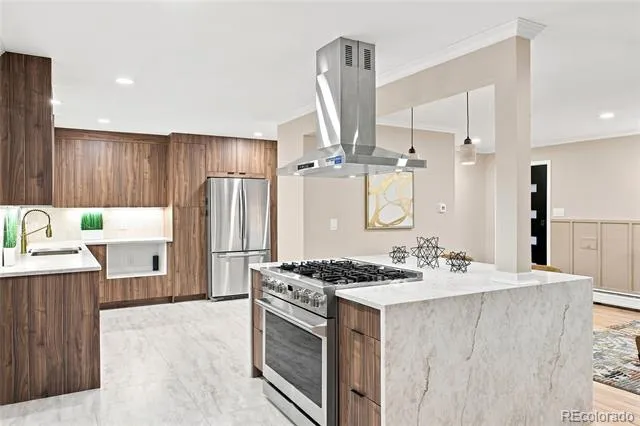 3851 S Hillcrest Drive Denver, CO 80237
