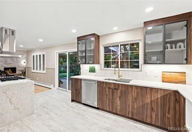 3851 S Hillcrest Drive Denver, CO 80237