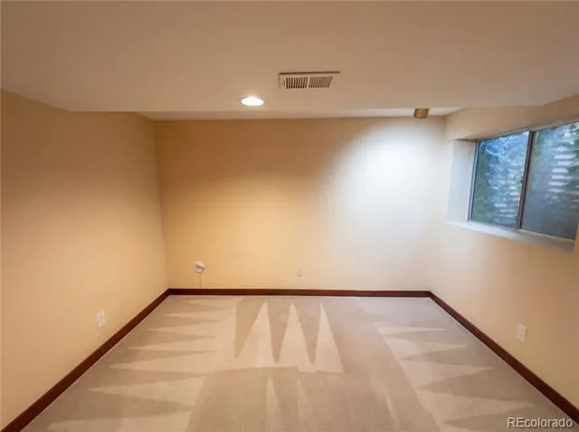 3075 E Long Circle Centennial, CO 80122