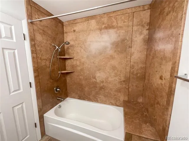 3075 E Long Circle Centennial, CO 80122