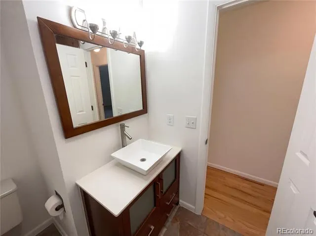 3075 E Long Circle Centennial, CO 80122