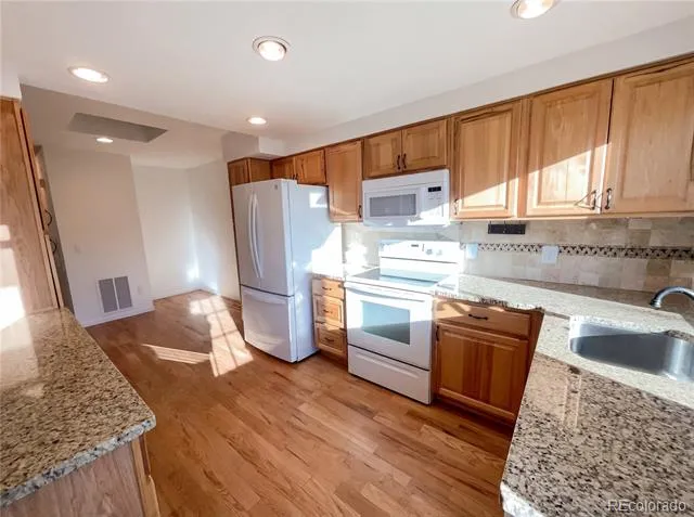 3075 E Long Circle Centennial, CO 80122