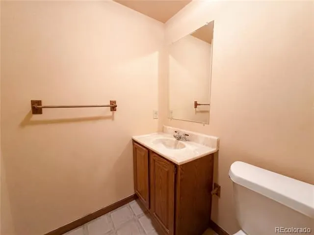 3075 E Long Circle Centennial, CO 80122