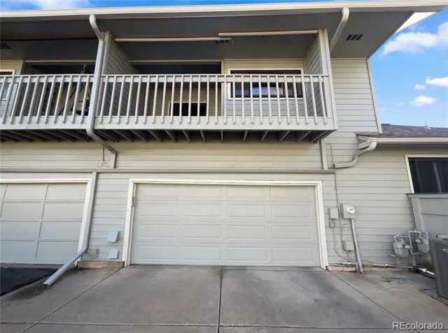 3075 E Long Circle Centennial, CO 80122