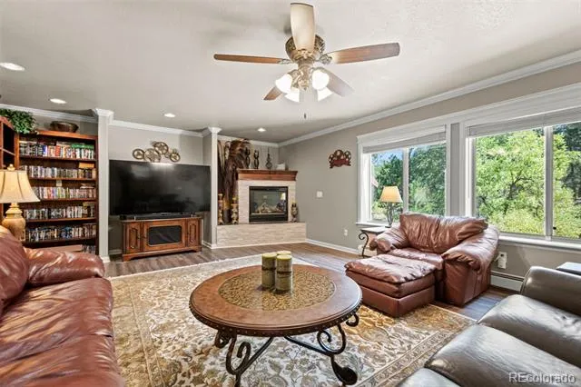7524 Engineers Court Larkspur, CO 80118