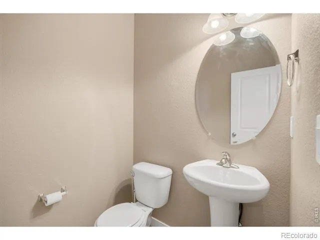 3611 S Perth Circle #104 Aurora, CO 80013
