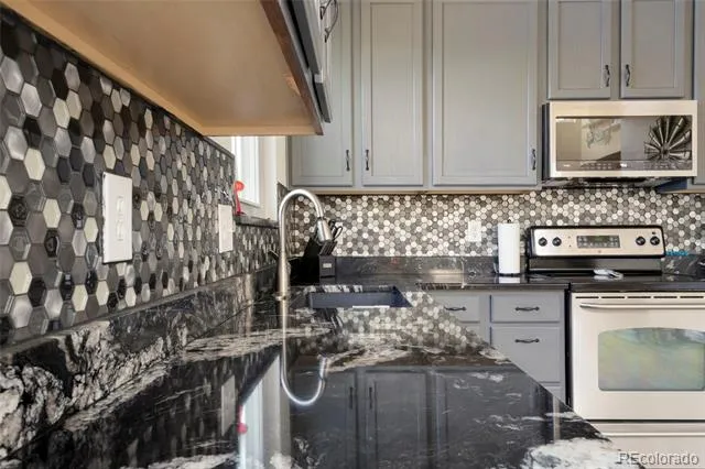24167 E 5th Place Aurora, CO 80018