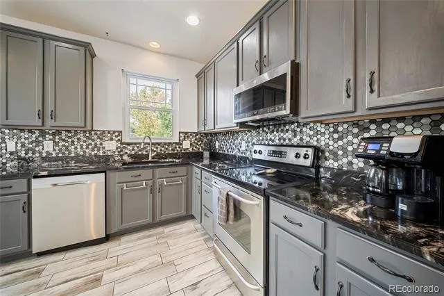 24167 E 5th Place Aurora, CO 80018