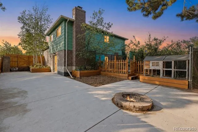 4963 Billings Street Denver, CO 80239